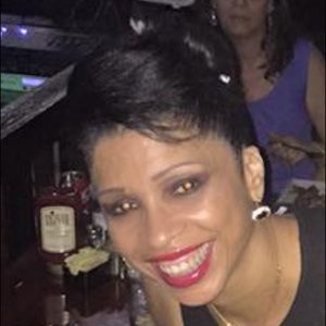 Meet your Posher, Ina